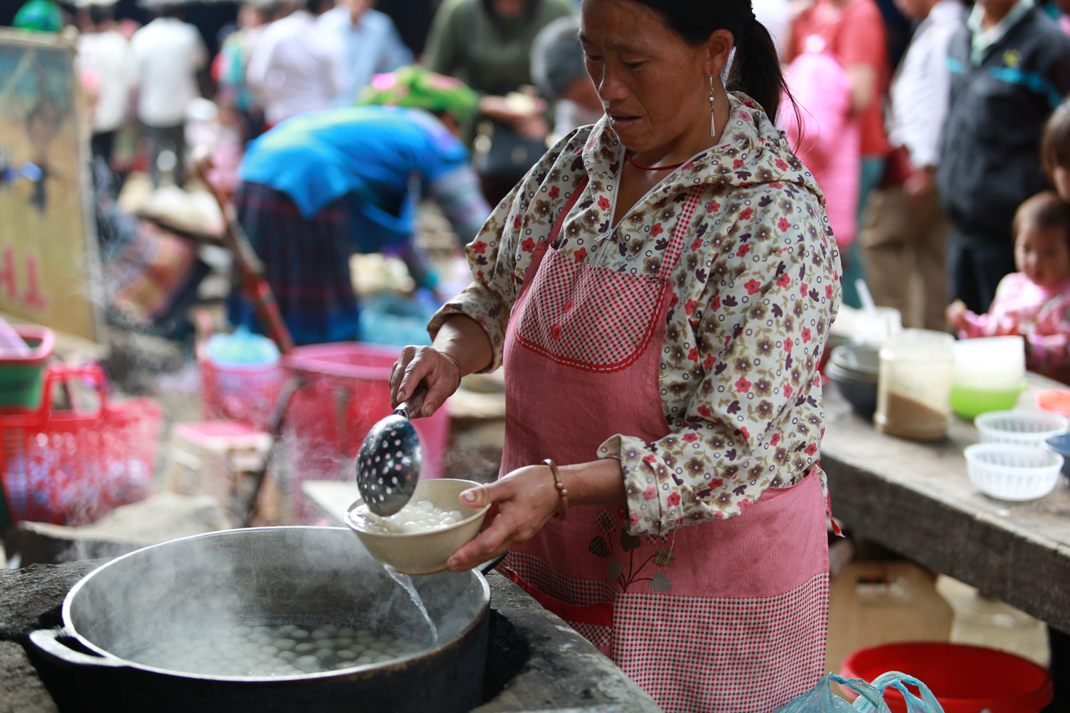 Xuống chợ Cốc Ly - Ngắm cây ngàn tuổi